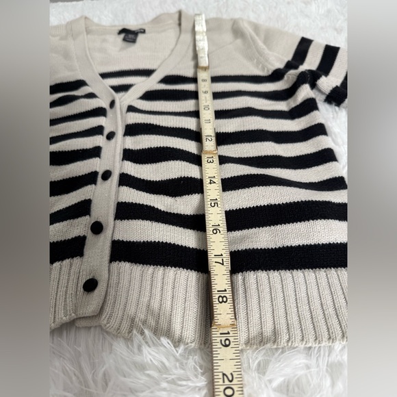 H&M Classic Horizontal Striped Cream & Black Cardigan - S - Picture 7 of 11